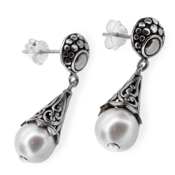 Pearl Trumpet Swinging Stud Earrings
